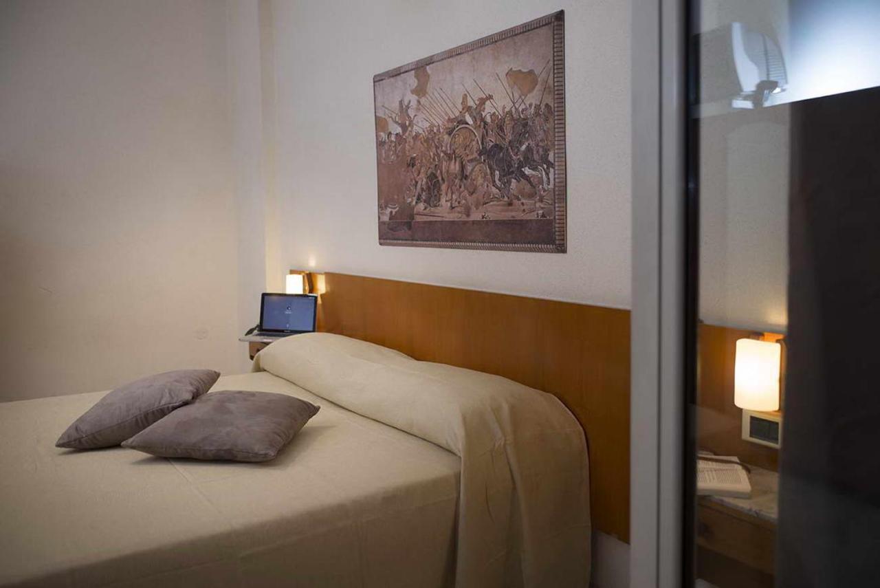 Standard Room with Balcony,1263552715:JPEG